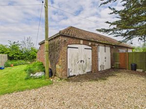 Double Garage- click for photo gallery